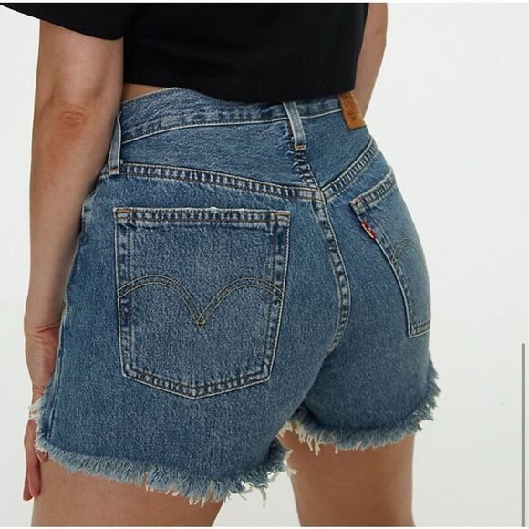 Levi’s 501 High-Rise Button Fly Denim Shorts – Size 28 (NWOTS) - Picture 4 of 10